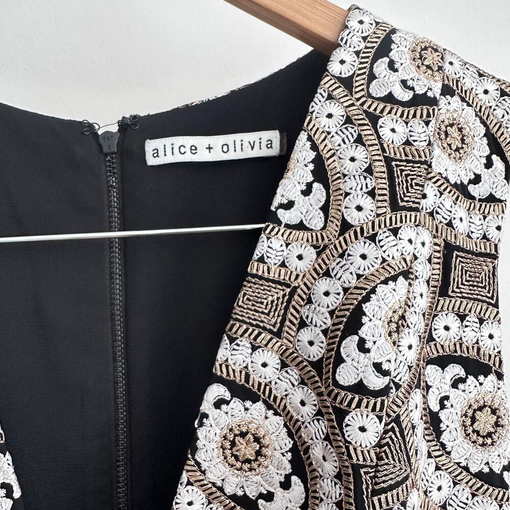 Alice + Olivia Mini Dress 6 Gold Embroidered Patty Tapestry 60s Style Retro Glam - Picture 5 of 16